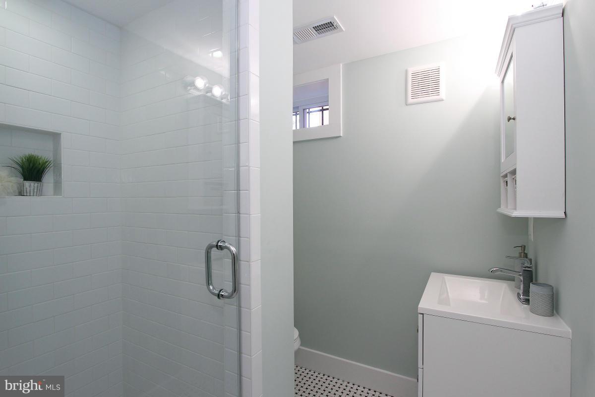 4889 Queens Chapel Terrace Northeast Washington, DC 20017 - Photo 14 of 16