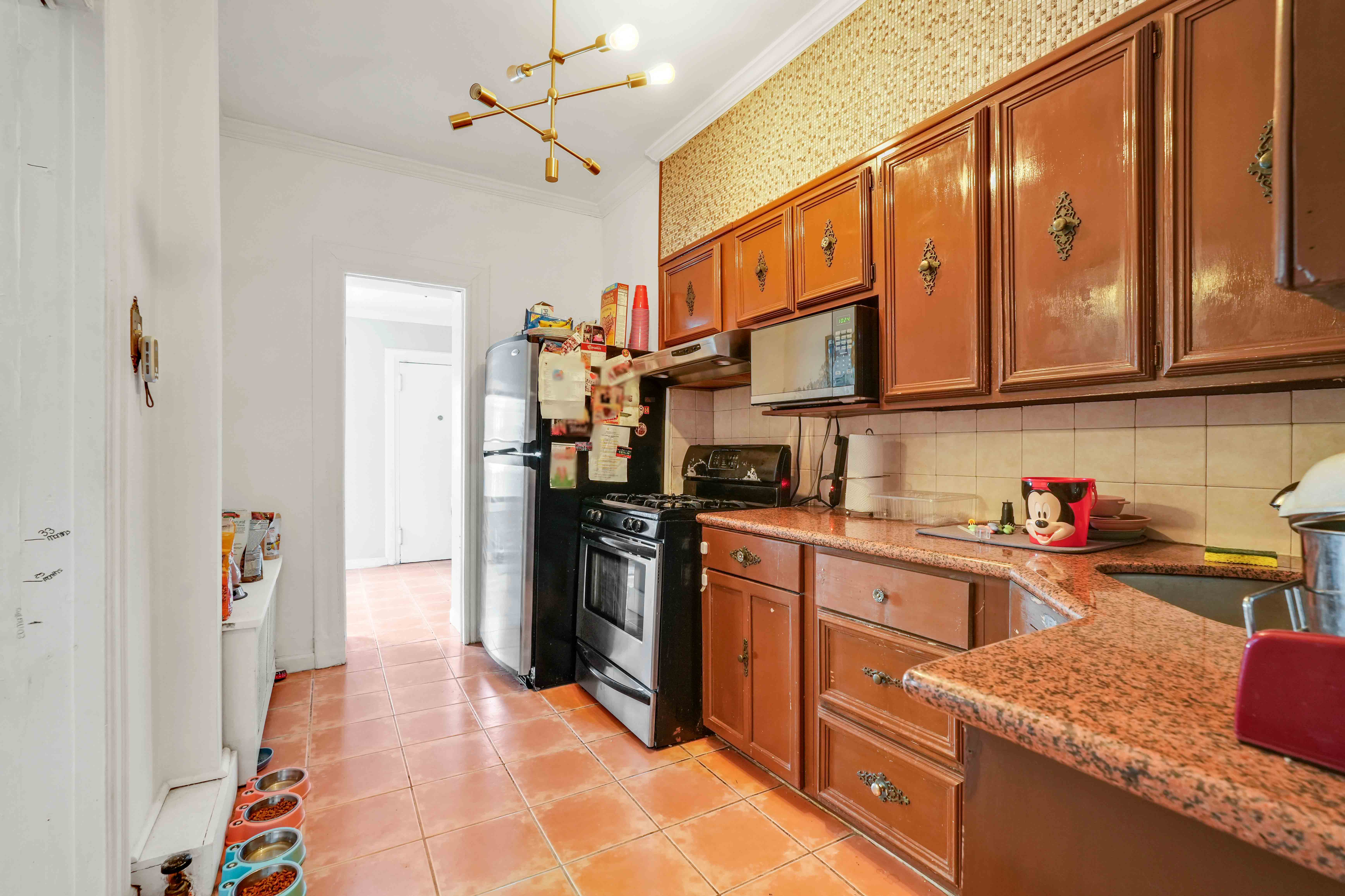 352 New York Avenue Brooklyn, NY 11213 - Photo 12 of 43