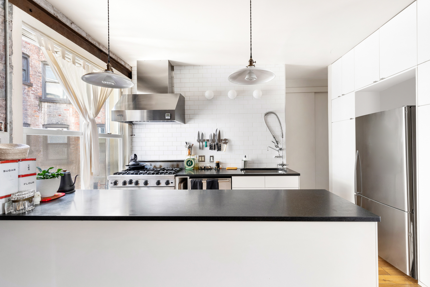 149 Avenue C, Unit 3R Manhattan, NY 10009 - Photo 3 of 6