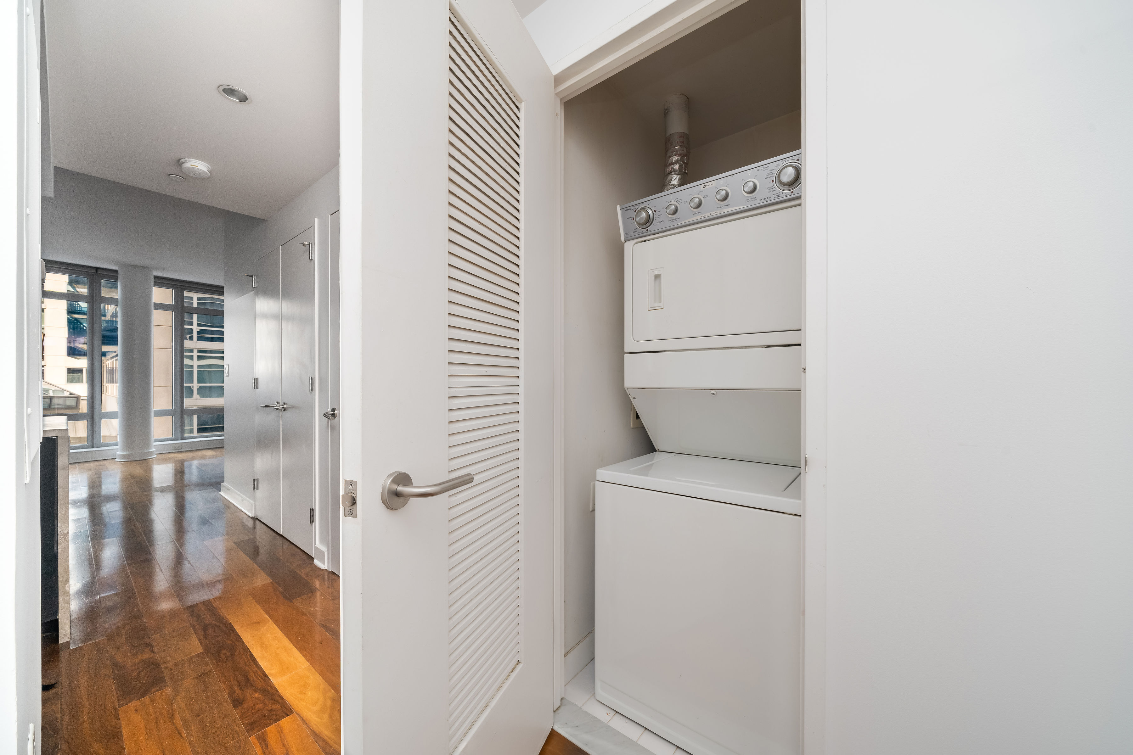 2 Northside Piers, Unit 3T Brooklyn, NY 11249 - Photo 15 of 24 Gallery Image 15