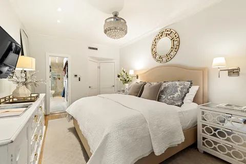 $2,995,000 | 14 East 68th Street, Unit B | Lenox Hill