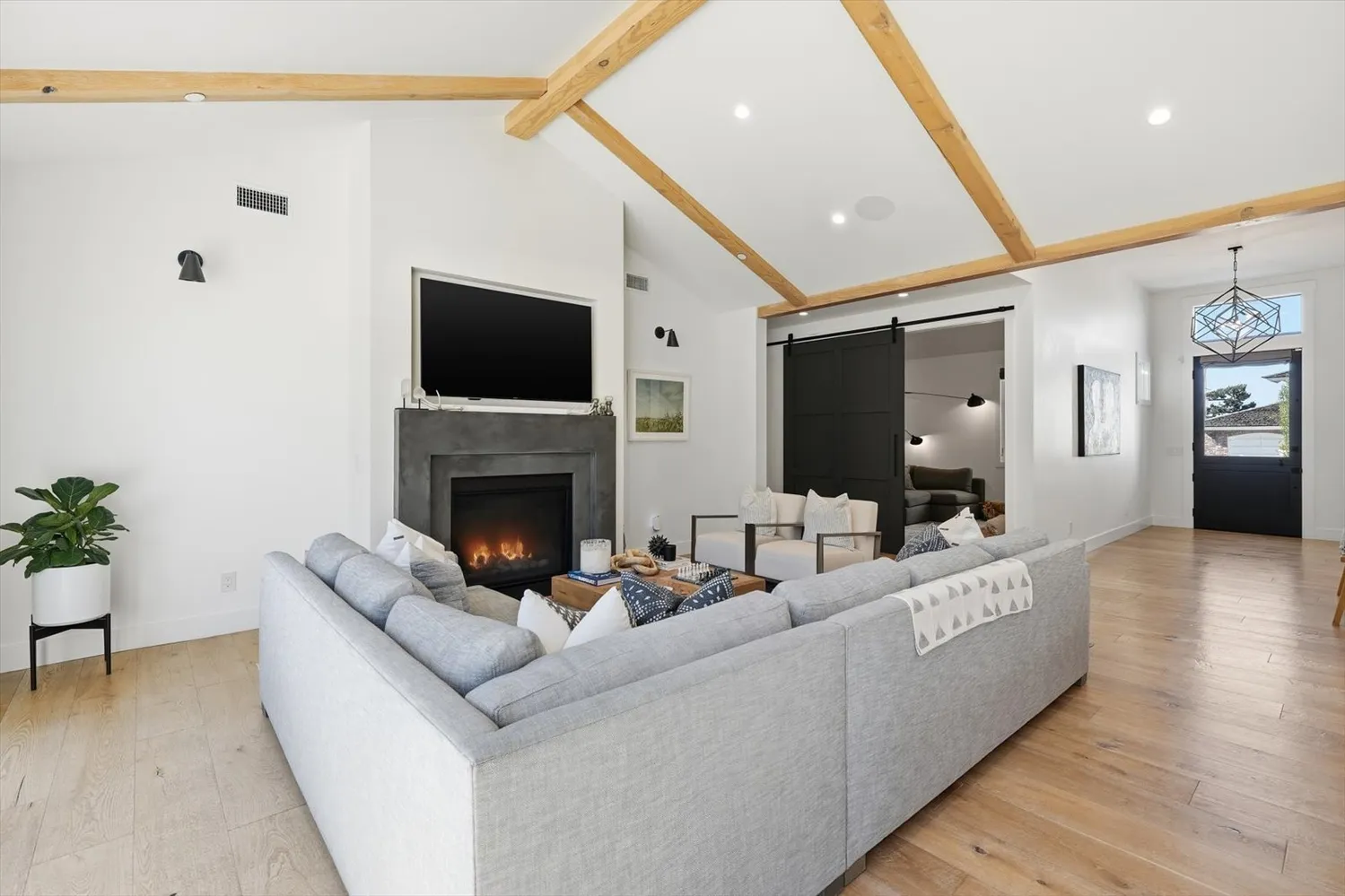 $18,500 | 2848 Carob Street, Newport Beach, CA 92660