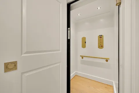 $4,100,000 | 5537 Hawthorne Place Northwest, Washington, DC 20016