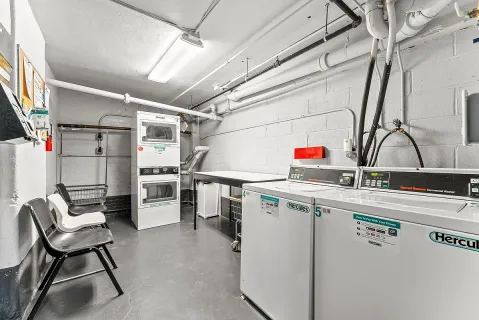 $890,000 | 855 West End Avenue, Unit 4B | Upper West Side