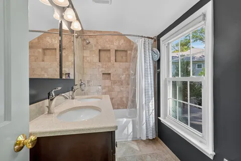 $1,075,000 | 312 Lincoln Avenue, Falls Church, VA 22046