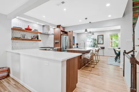 $1,100,000 | 500 H Street Southwest, Washington, DC 20024