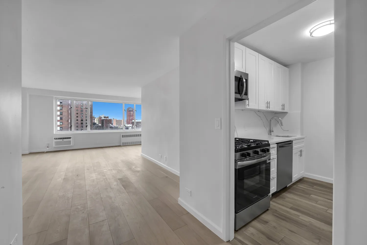 $3,800 | 392 Central Park West, Unit 14E | Upper West Side