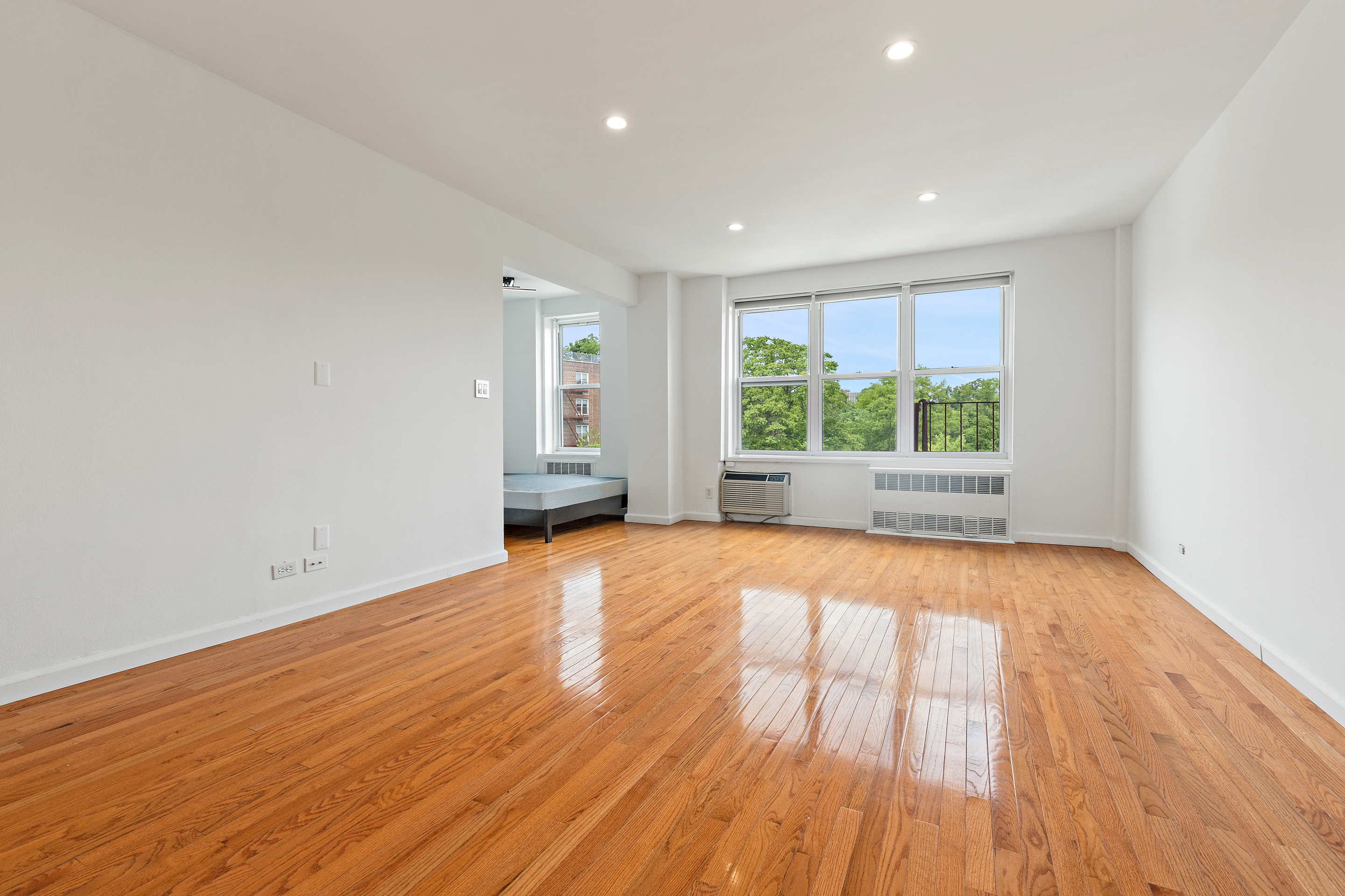 5730 Mosholu Avenue, Unit 5D Bronx, NY 10471 - Photo 2 of 11