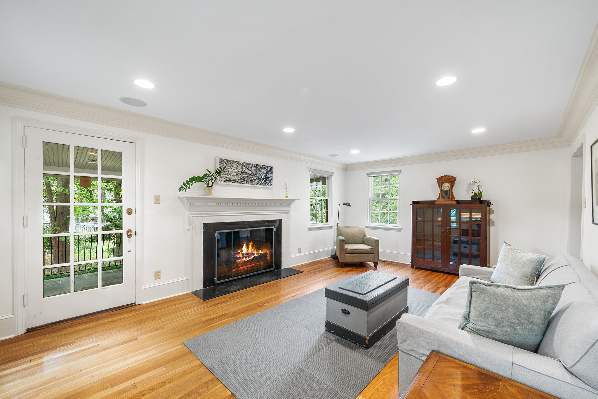 718 Arlington Road Narberth, PA 19072 - Photo 3 of 47 a living room with furniture and a fireplace