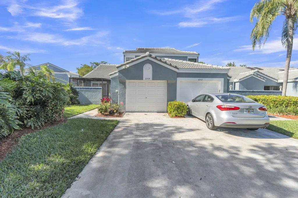 $410,000 | 8209 Waterford Avenue, Unit 8209, Tamarac, FL 33321