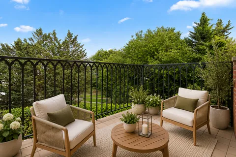 $850,000 | 85 Hudson Avenue, Unit 4B | Vinegar Hill