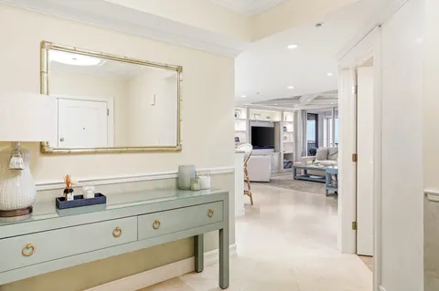 $2,550,000 | 7515 Pelican Bay Boulevard, Unit 5C, Naples, FL 34108