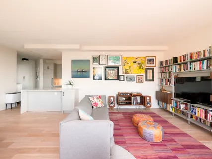 $1,690,000 | 303 East 43rd Street, Unit 27A | Midtown East