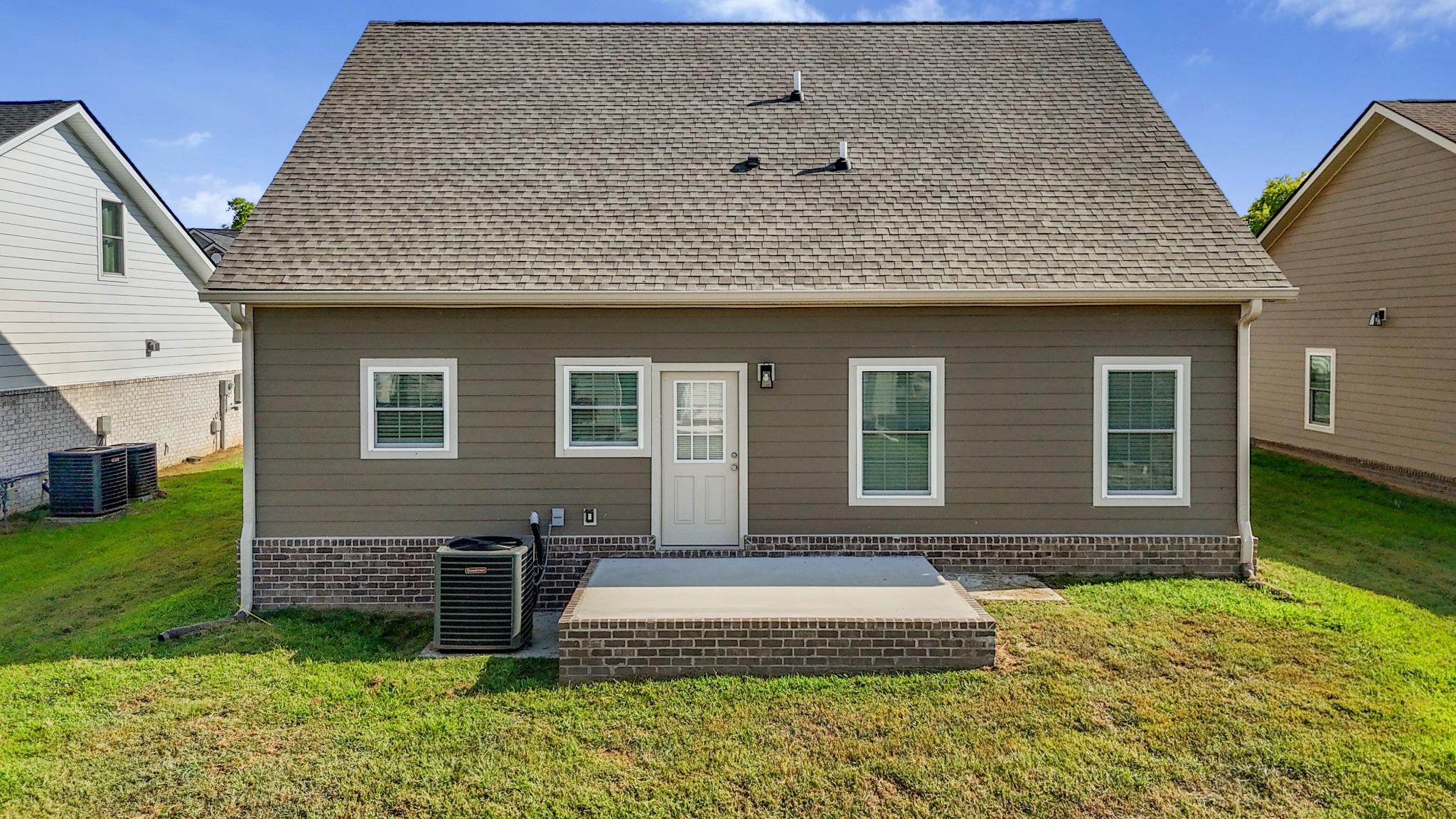 871 Blessings Way Gallatin, TN 37066 - Photo 24 of 25 a front view of a house with garden