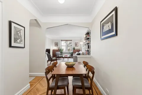 $525,000 | 680 West 204th Street, Unit 5F | Inwood
