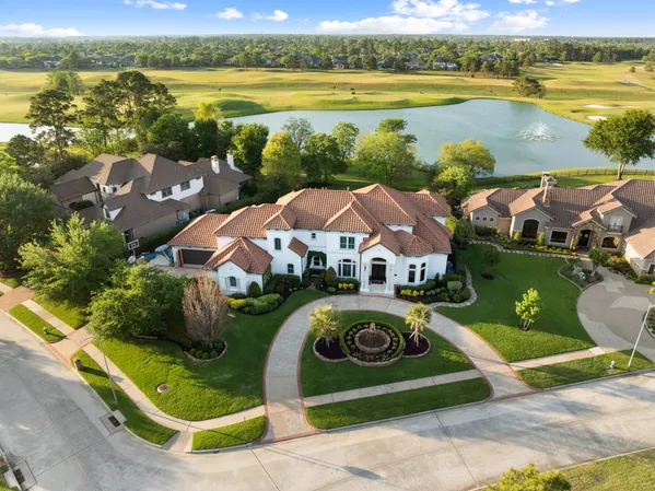 $1,795,000 | 82 Manor Lake Estates Circle, Spring, TX 77379