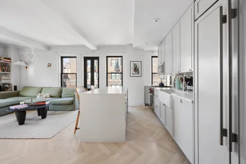 $1,995,000 | 26 East 10th Street, Unit 11G | Greenwich Village