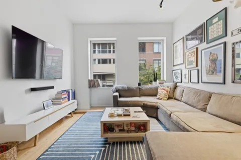 $6,750 | 148 North 10th Street, Unit 2E | Williamsburg