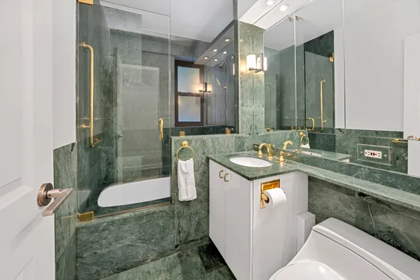 $1,550,000 | 50 Sutton Place South, Unit 2A | Sutton Place