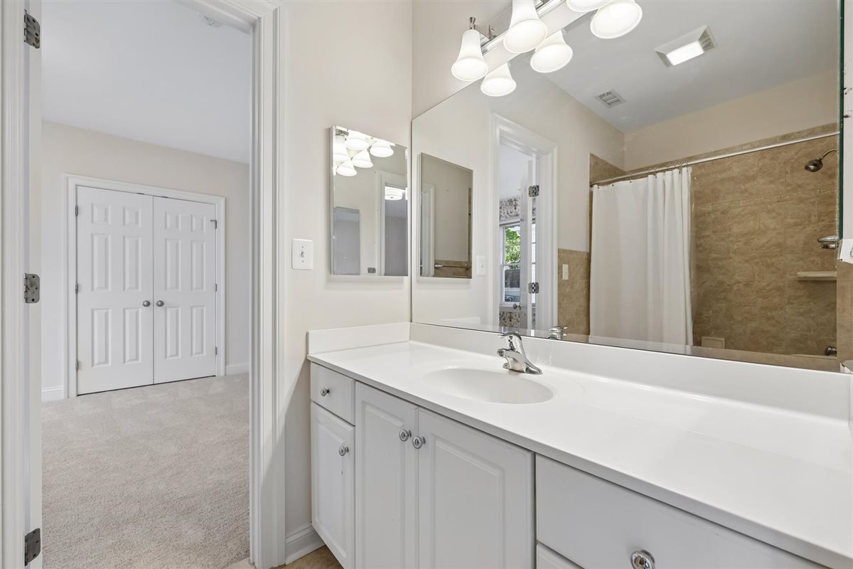 6012 Walhonding Road Bethesda, MD 20816 - Photo 32 of 59 Gallery Image 32