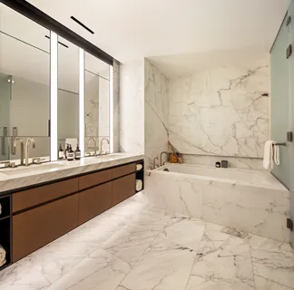 $4,050,000 | 555 West 22nd Street, Unit 4CE | Chelsea