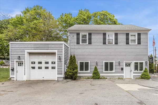 $2,800 | 336 Forest Avenue, Unit 1, Locust Valley, NY 11560