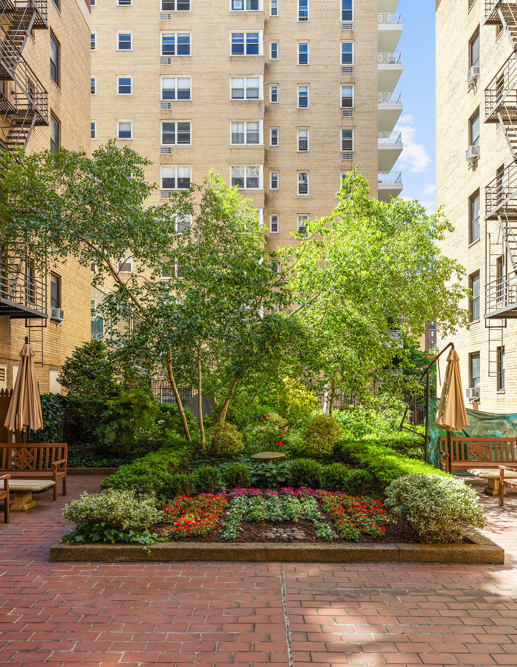 60 East 9th Street, Unit 508 Manhattan, NY 10003 - Photo 11 of 12