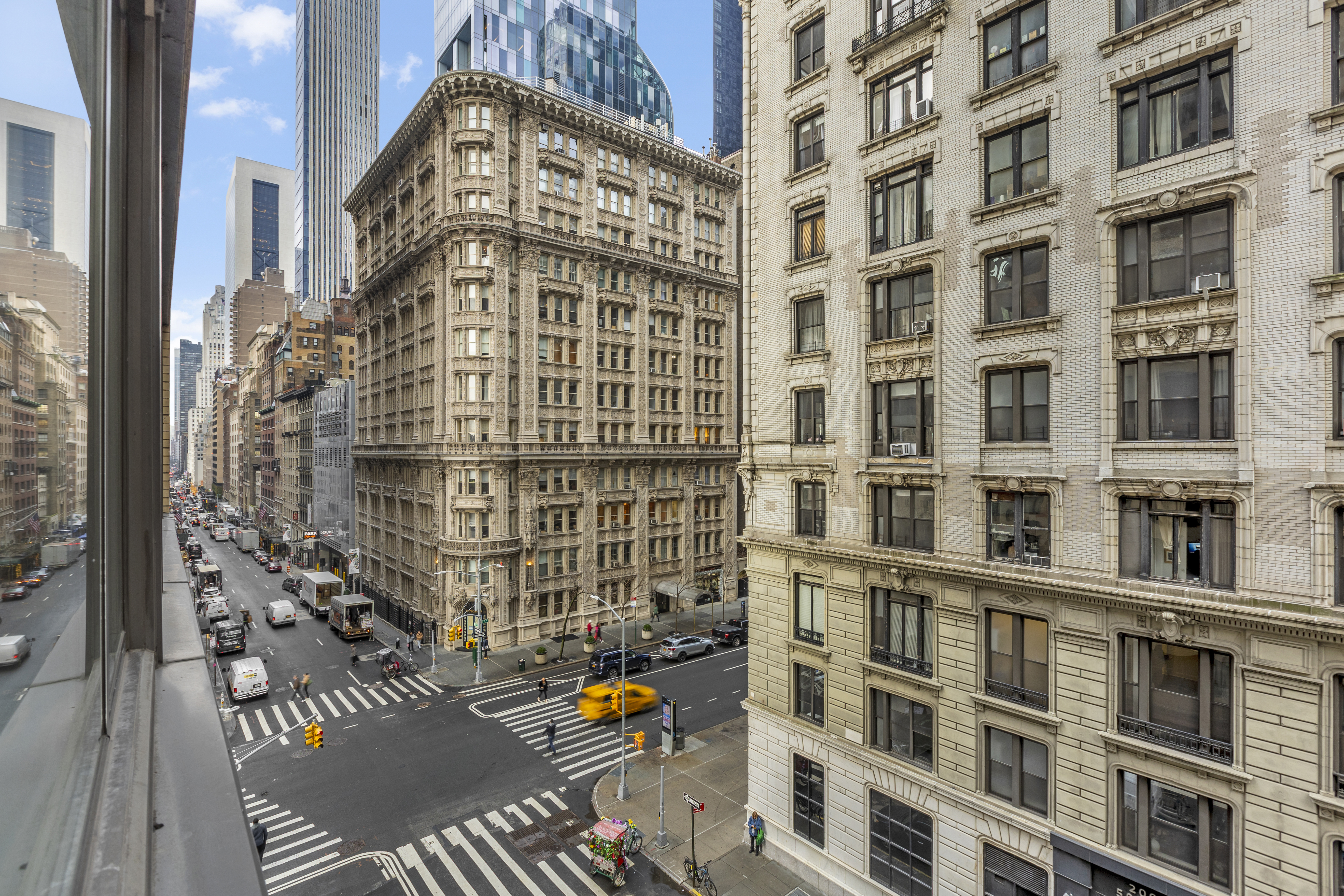 200 Central Park South, Unit 7K Manhattan, NY 10019 - Photo 5 of 15