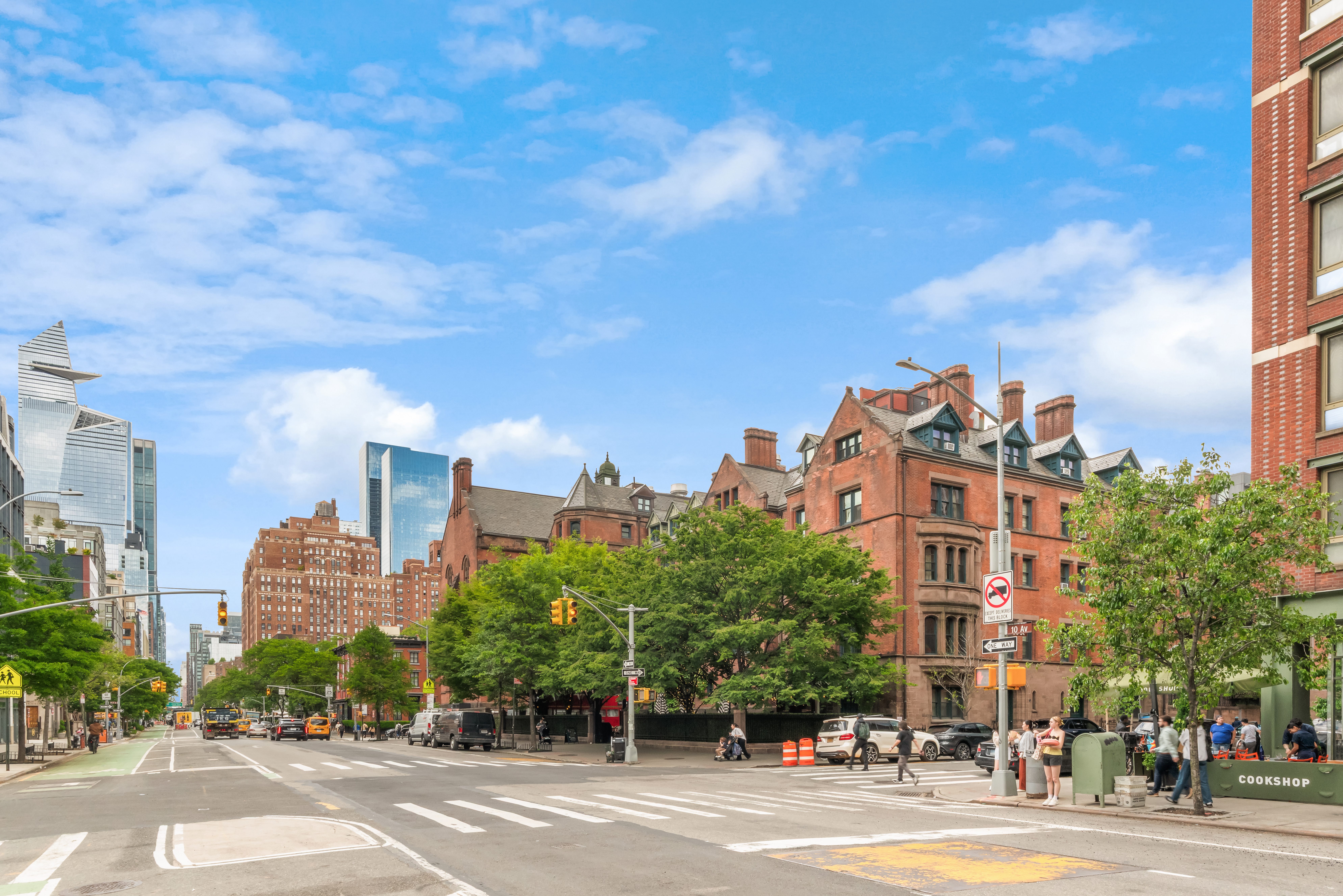 445 West 19th Street, Unit 6C Manhattan, NY 10011 - Photo 9 of 10 a view of a city