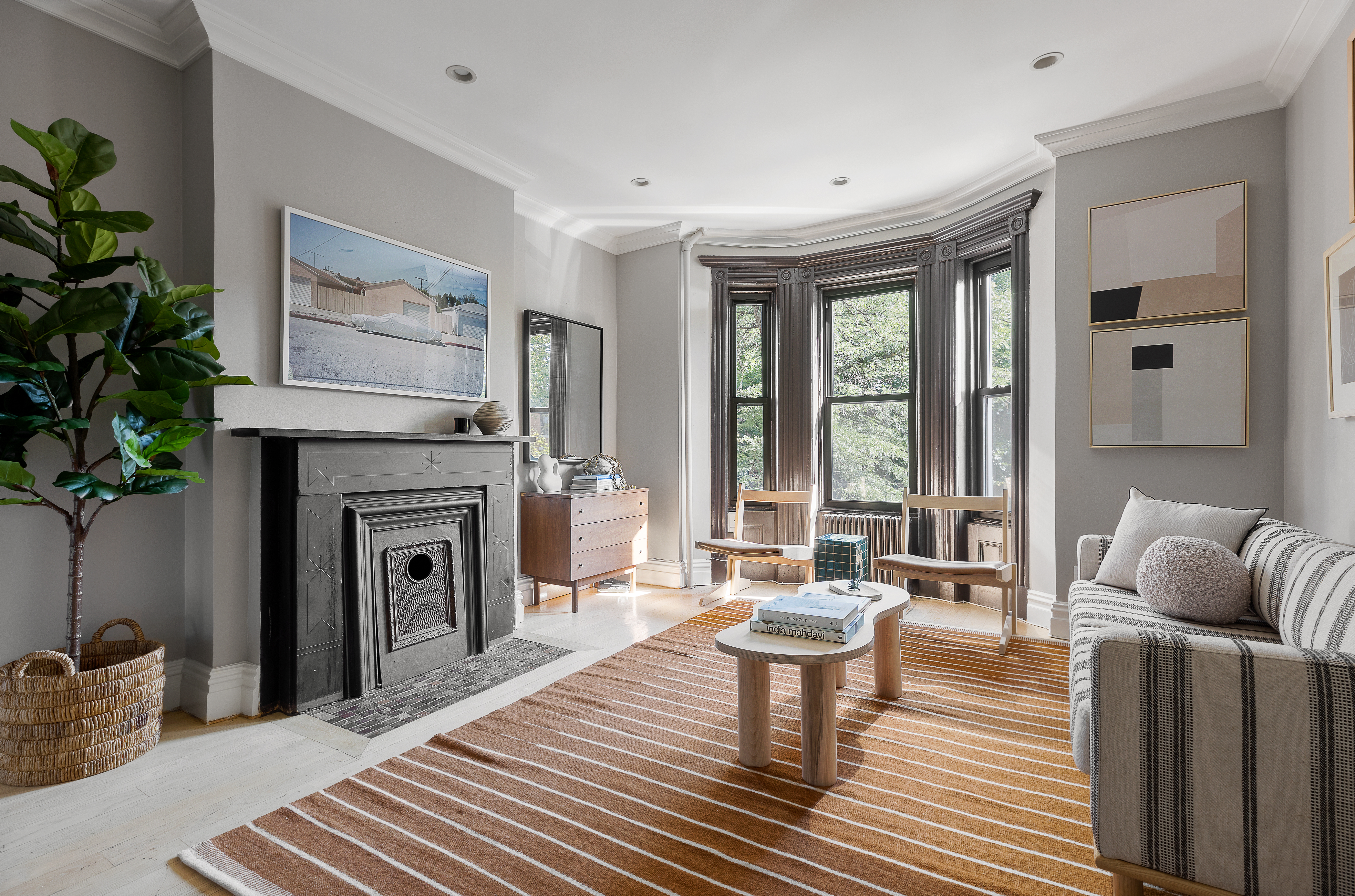 24 3rd Street, Unit 2R Brooklyn, NY 11231 - Photo 1 of 13