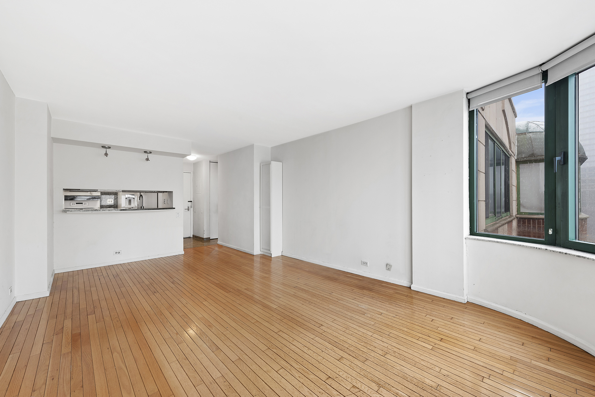 295 Greenwich Street, Unit 11E Manhattan, NY 10007 - Photo 2 of 7 Gallery Image 2