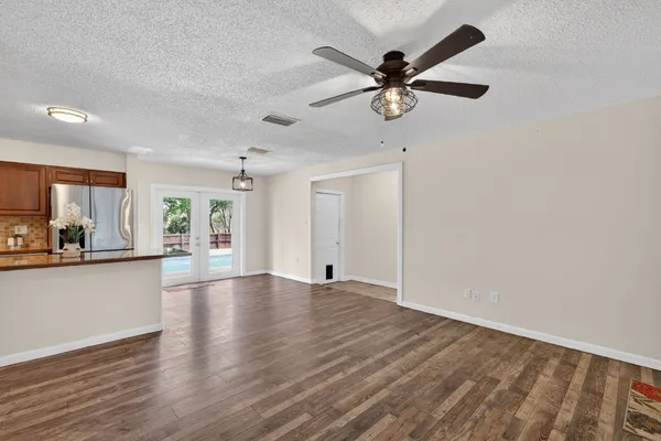 $244,850 | 405 Tropic Circle, Fruitland Park, FL 34731