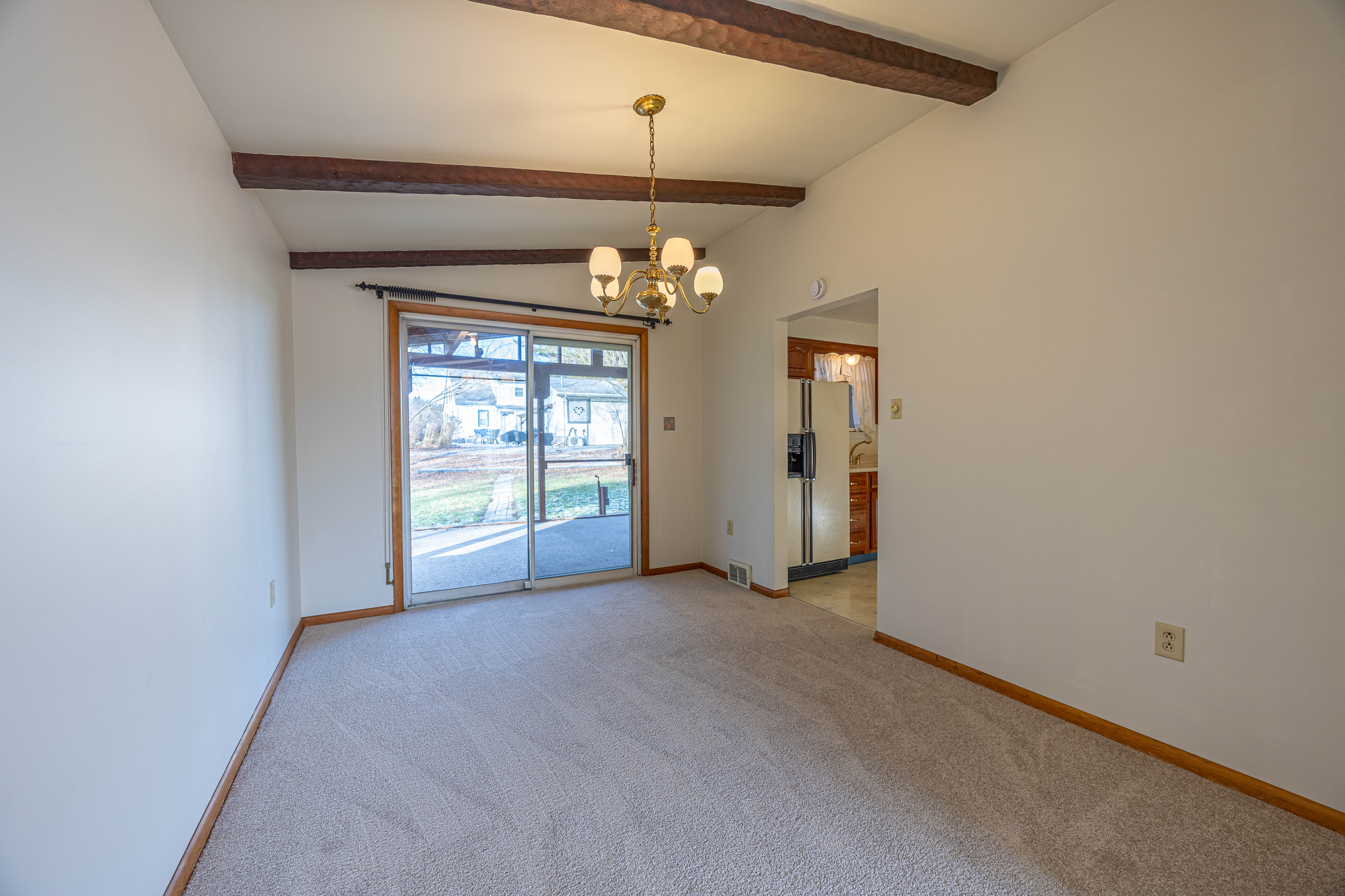 407 Marion Avenue Springdale, PA 15144 - Photo 4 of 24