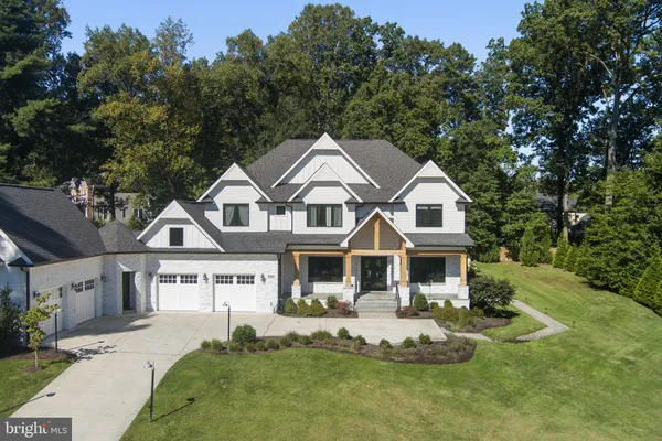 Contact Agent | 608 Walker Road, Great Falls, VA 22066