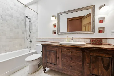 Contact Agent | 30 Volunteer Way, Lexington, MA 02420