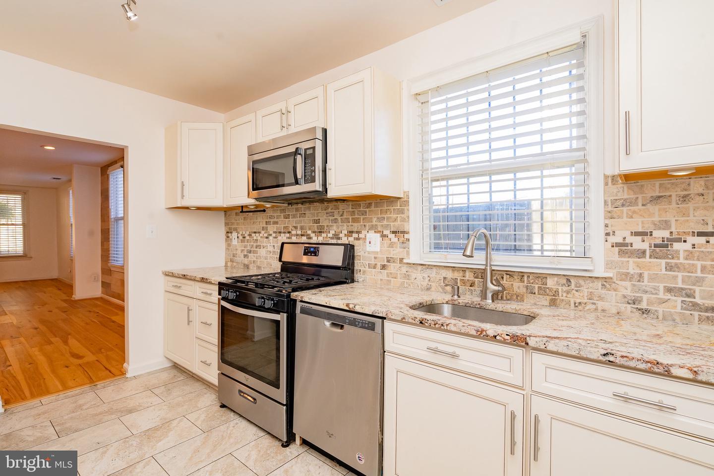 1322 Morris Road Southeast Washington, DC 20020 - Photo 7 of 19