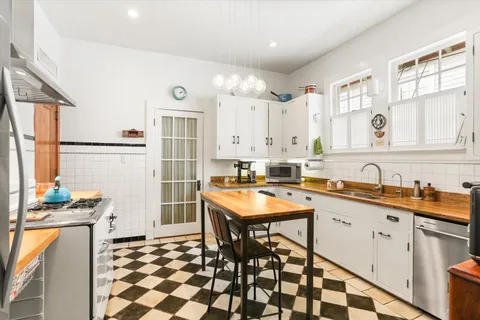 $1,275,000 | 930 Nashville Avenue, New Orleans, LA 70115