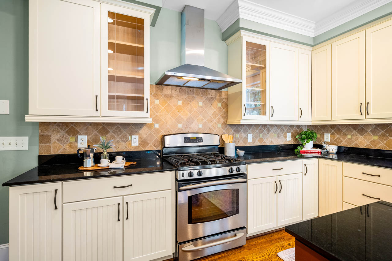 300 Long Meadows Road Chapel Hill, NC 27516 - Photo 16 of 42