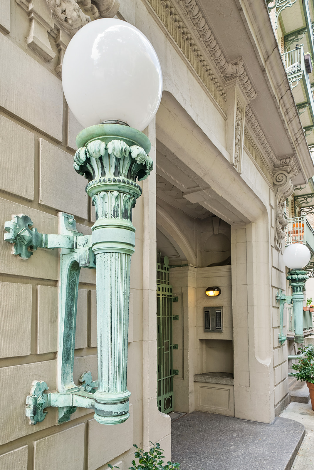 508 East 78th Street, Unit 5D Manhattan, NY 10075 - Photo 9 of 12