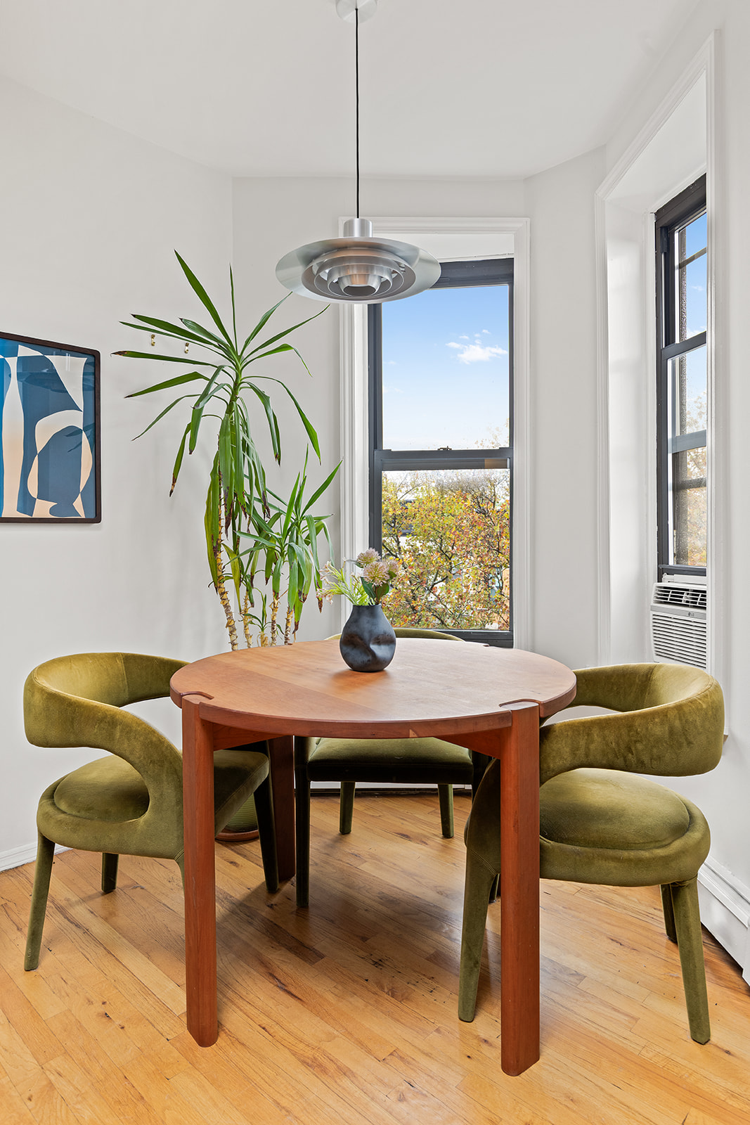 634 11th Street, Unit 4/F Brooklyn, NY 11215 - Photo 3 of 10 a view of a dining room with furniture