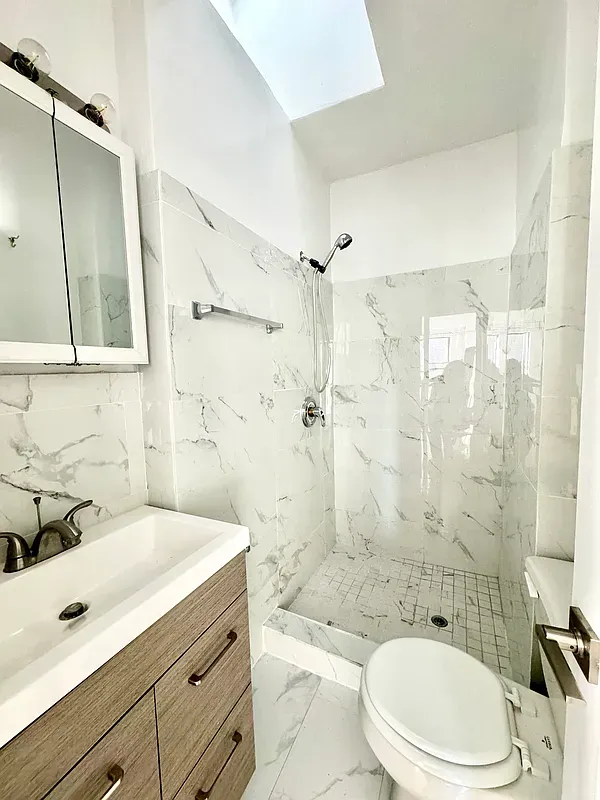 $2,150 | 749 St Nicholas Avenue, Unit 4R | Hamilton Heights