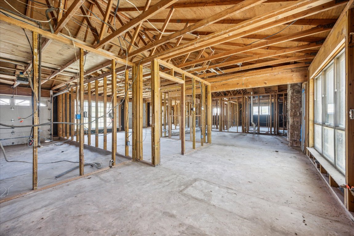 11905 Buckingham Road Austin, TX 78759 - Photo 4 of 8 Gallery Image 4