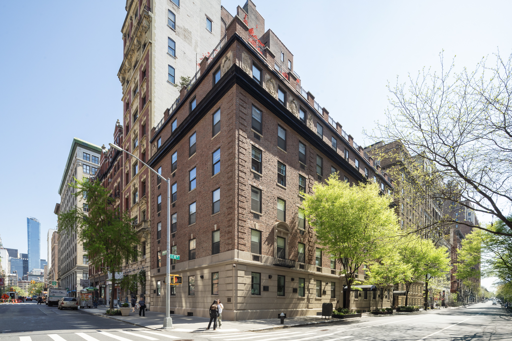 23 East 10th Street, Unit 508 Manhattan, NY 10003 - Photo 19 of 21 a view of a building and a street