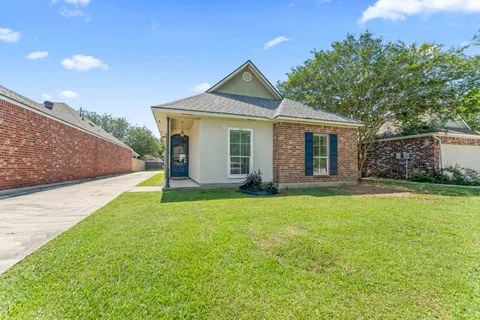 $244,900 | 5535 Ducros Drive, Baton Rouge, LA 70820