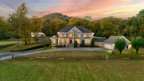 Contact Agent | 5105 Franklin Pike, Nashville, TN 37220