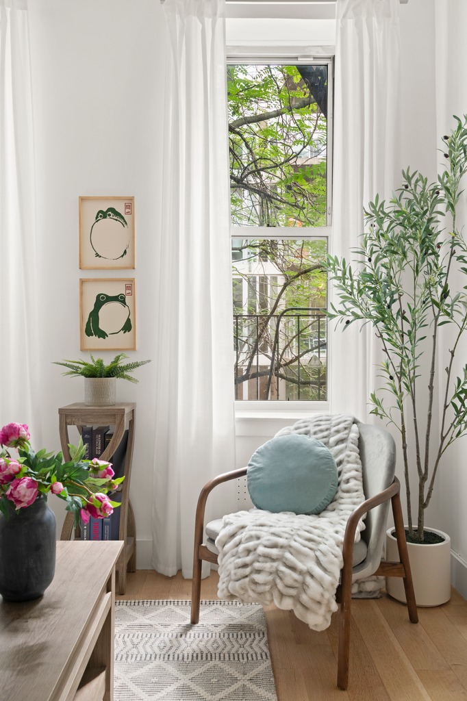 406 West 46th Street, Unit 2C Manhattan, NY 10036 - Photo 1 of 8