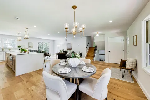$1,095,000 | 11832 Enid Drive, Potomac, MD 20854