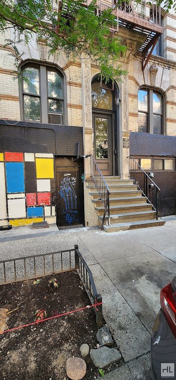206 East 7th Street, Unit G Manhattan, NY 10009 - Photo 19 of 22 a view of building exterior