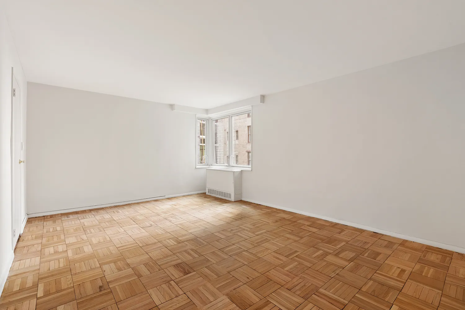 $1,150,000 | 301 East 22nd Street, Unit 4CD | Gramercy