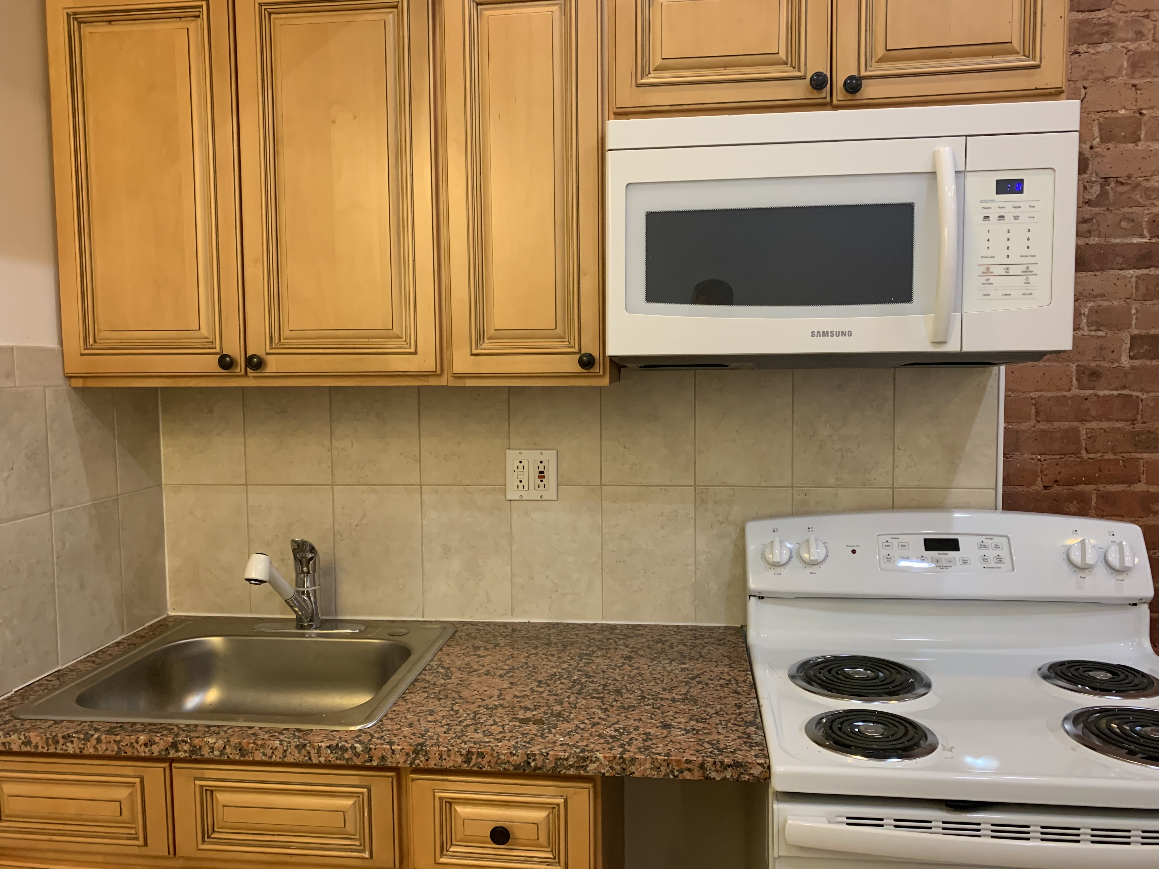 744 9th Avenue, Unit 1RN Manhattan, NY 10019 - Photo 3 of 6 Gallery Image 3